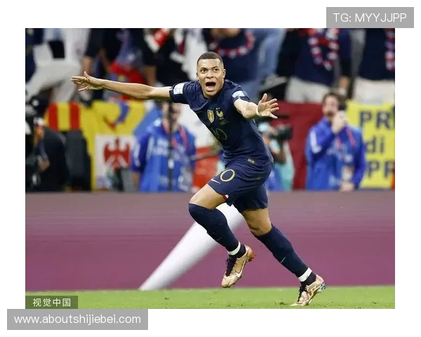 法国队历经艰辛终于打破世界杯魔咒,迎来新辉煌 法国队历经艰辛终于打破世界杯魔咒,迎来新辉煌